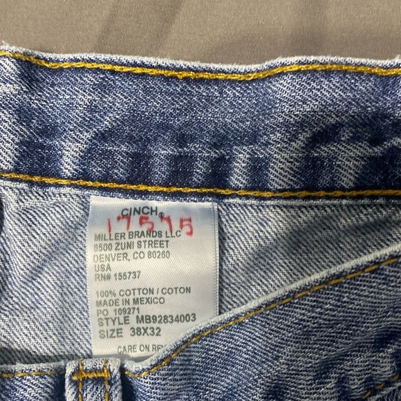 Cinch Jeans. Size 38x32 - Picture 2 of 5
